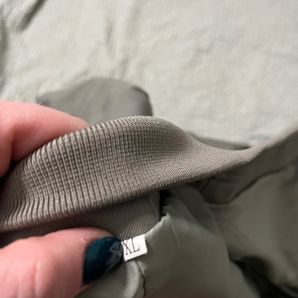 Bomber Jacket - Picture 3 of 3